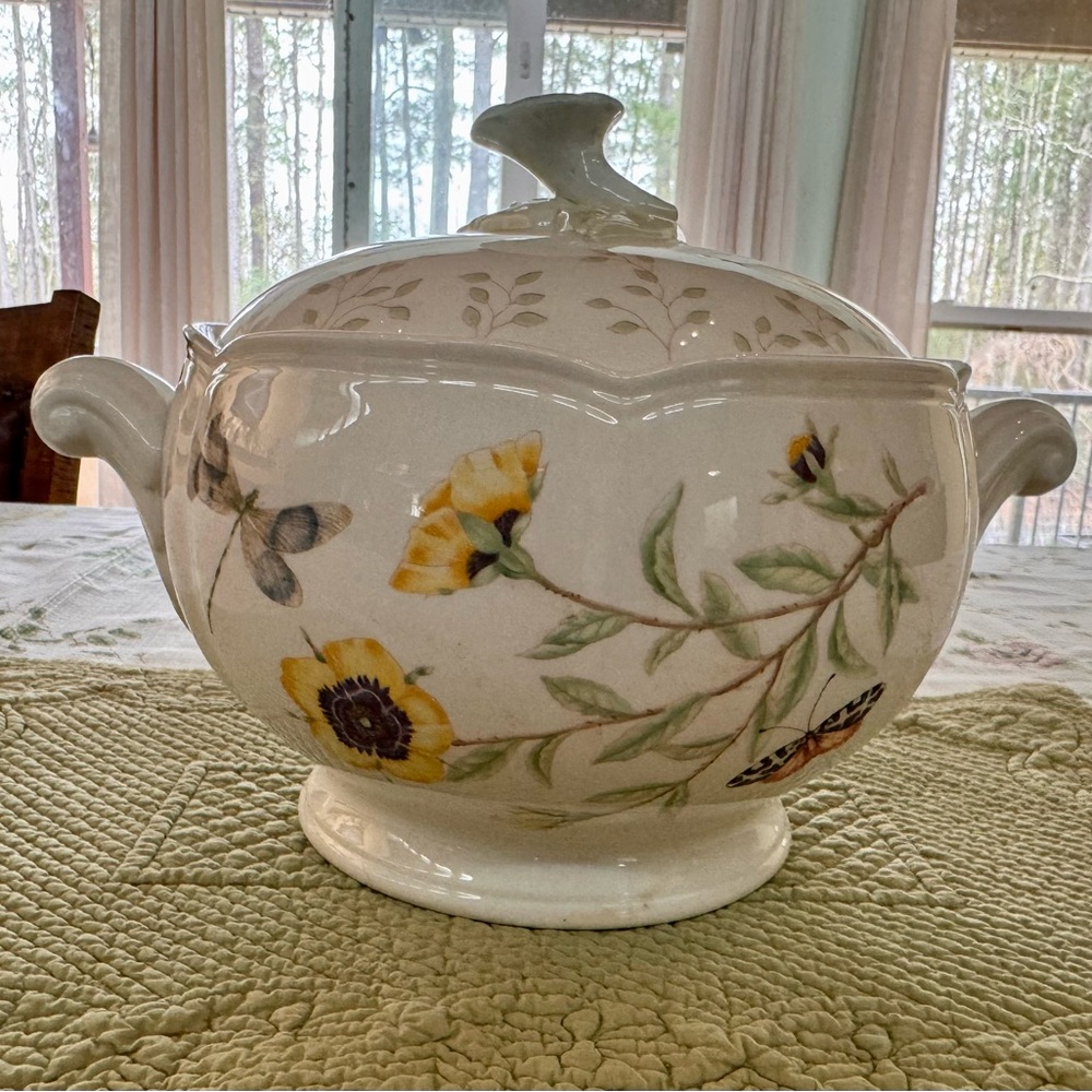 Lenox Butterfly Meadow Round Casserole
